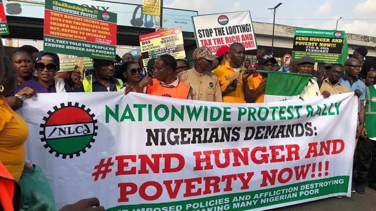 Best Side Hustles for Civil Servants in Nigeria