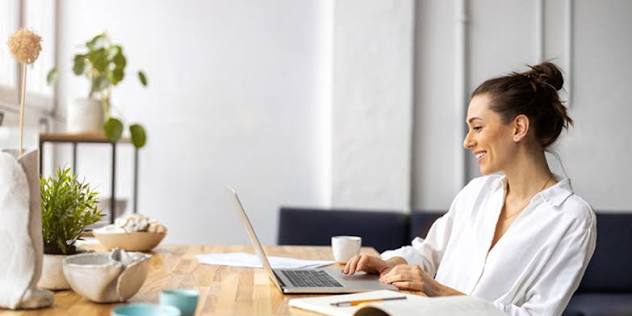 Side Hustles That Actually Work: Service Models Over Passive Income