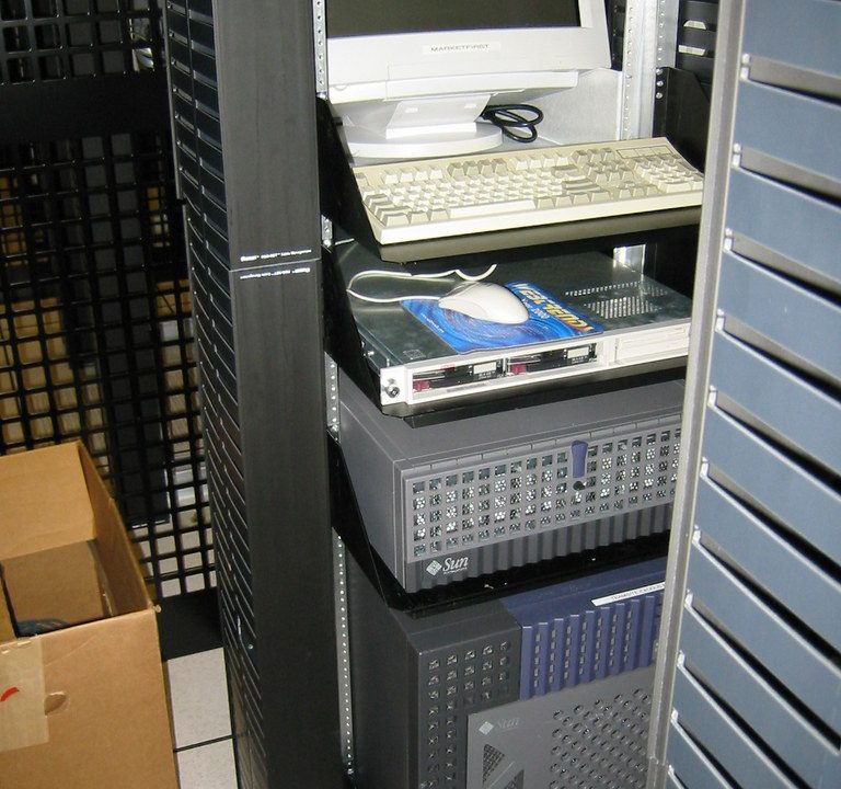 UK Hosting Options Explained: Web Hosting vs Cloud vs VPS for Small Businesses